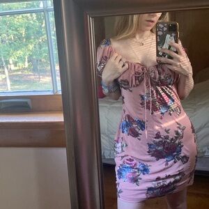 Superdown pink puffy sleeve floral dress